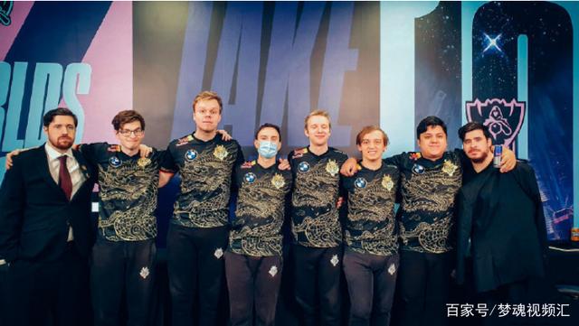 官方：费兰-托雷斯被罚在西甲停赛一场，罚款600欧元