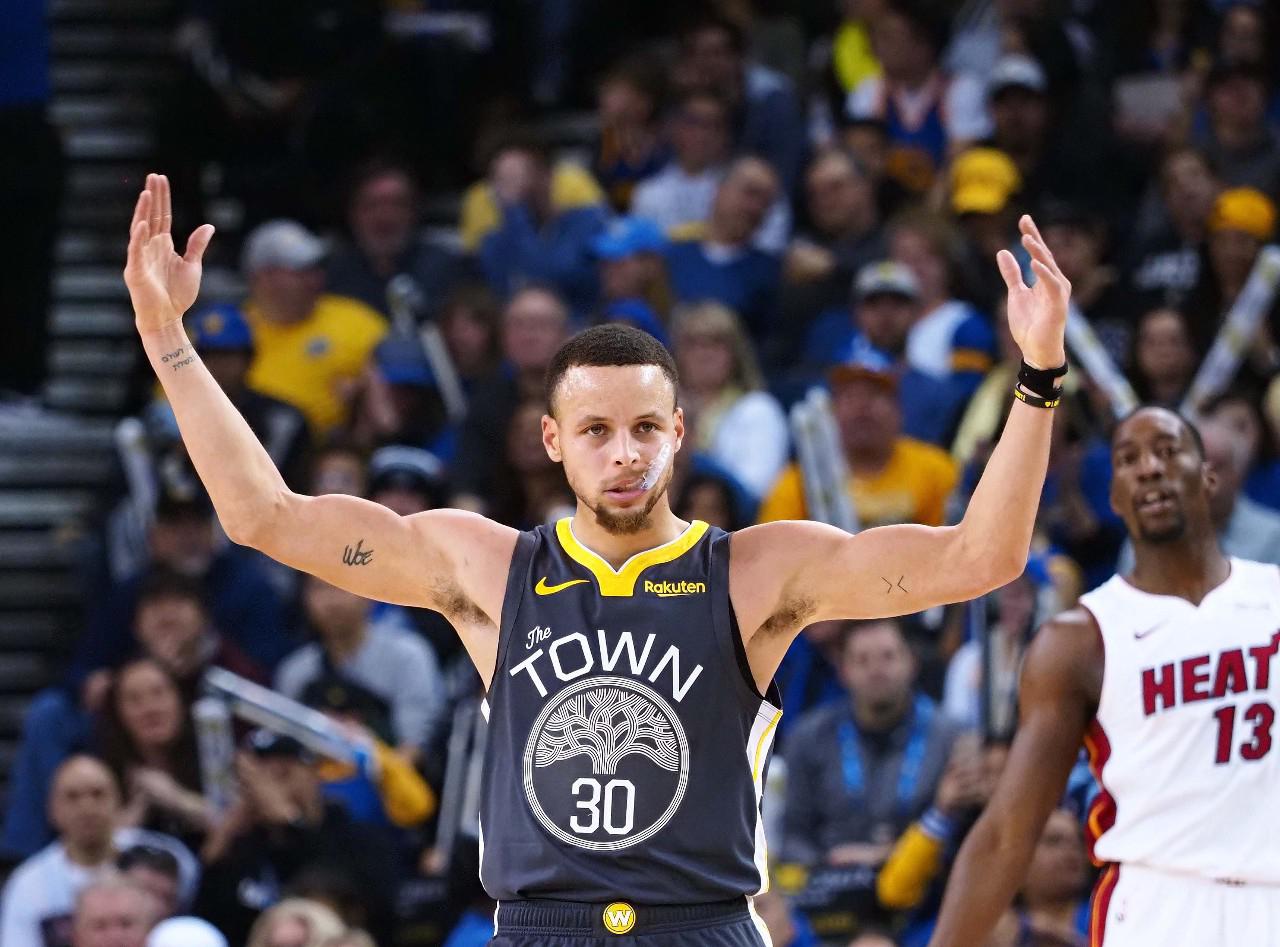 西甲第26輪馬德裏競技1-1皇家馬德裏 蘇亞雷斯破門本澤馬絕平.