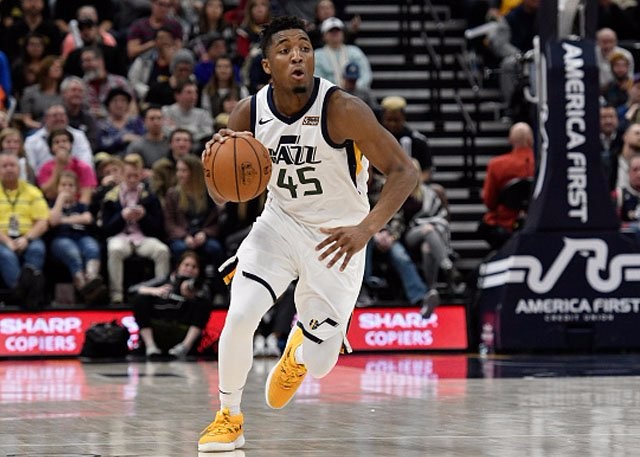 西甲第26輪馬德裏競技1-1皇家馬德裏 蘇亞雷斯破門本澤馬絕平.